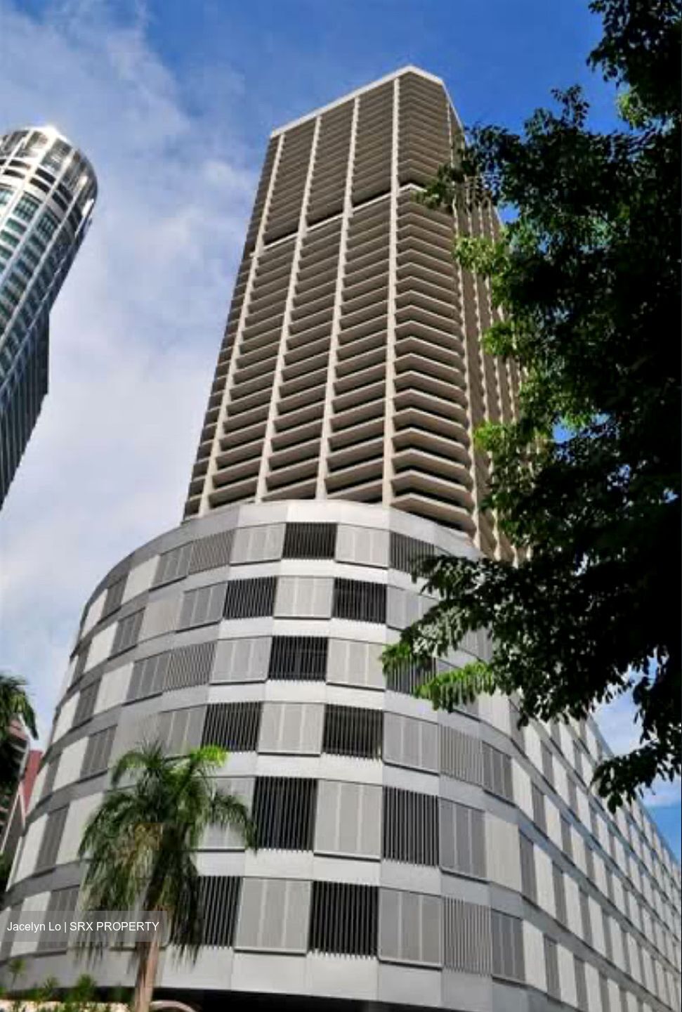 International Plaza (D2), Office #585846401